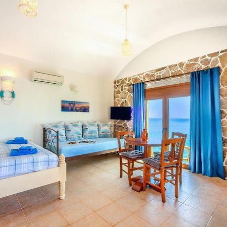 Plaka Beach Cottages Eksteriør billede